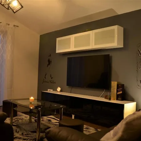 דירה With A Parking Space - 15410