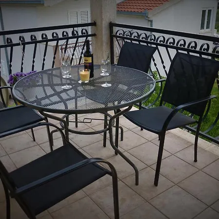 With A Parking Space - 15410 شقة
