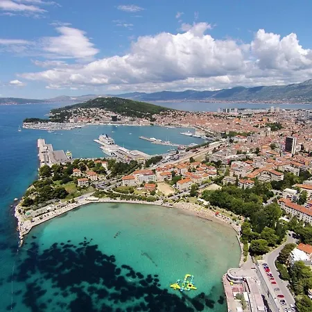 With A Parking Space - 15410 Lägenhet Split