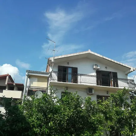 With A Parking Space - 15410 Appartamento Spalato